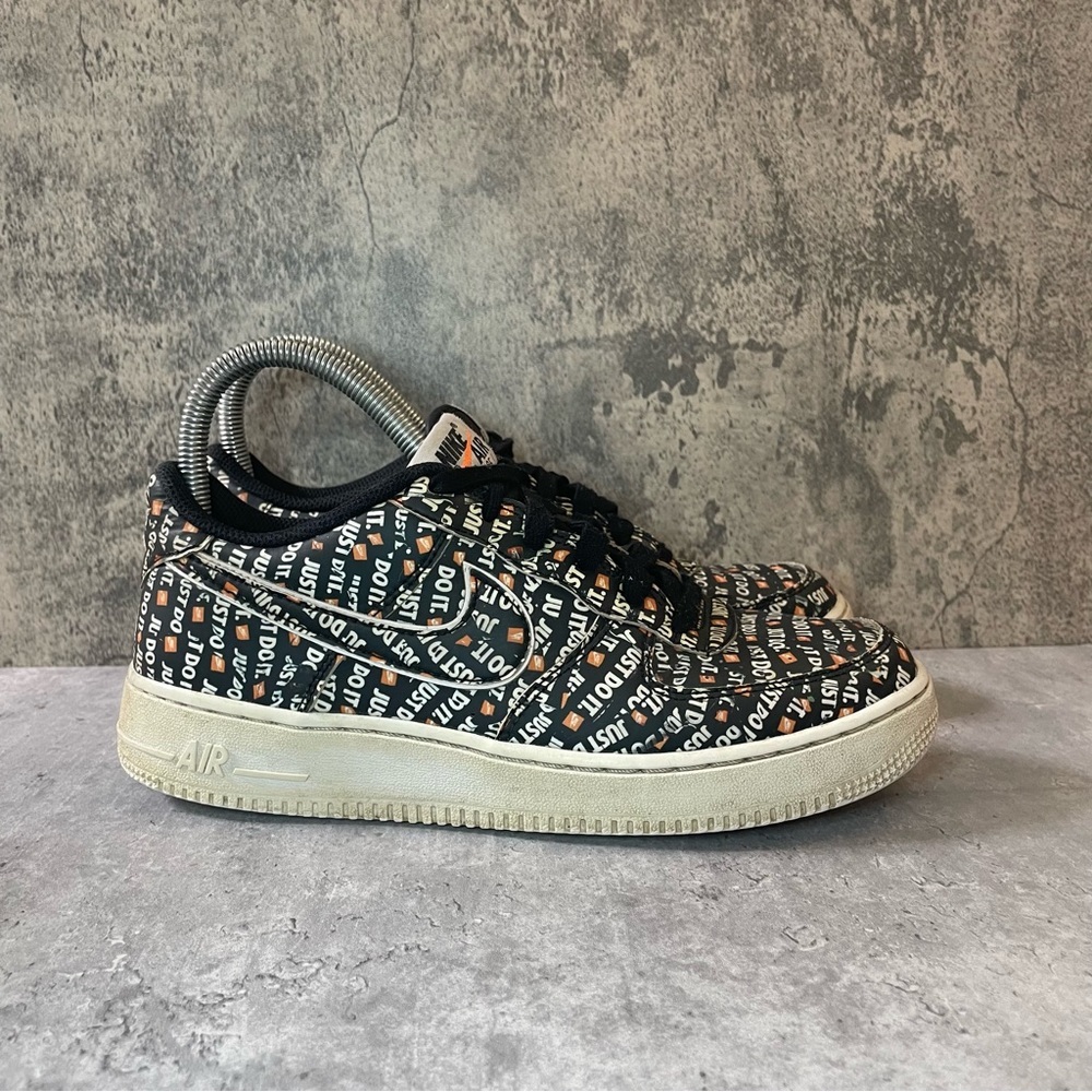 Nike Air Force 1 Sneakers 'Just Do It" Womens sz 8.5